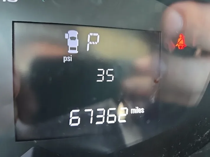 2018 Chevrolet Sonic - view 19