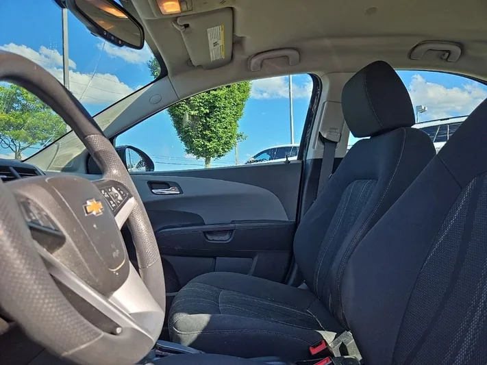 2018 Chevrolet Sonic - view 29