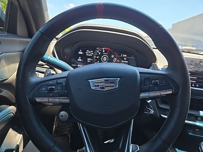 2023 Cadillac CT4 - view 17