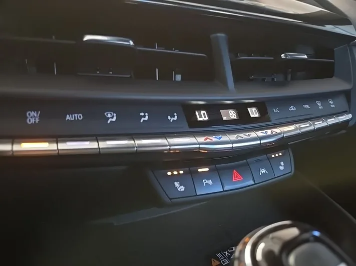 2023 Cadillac CT4 - view 33