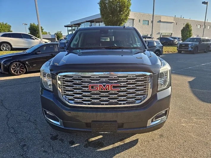 2020 GMC Yukon - view 10