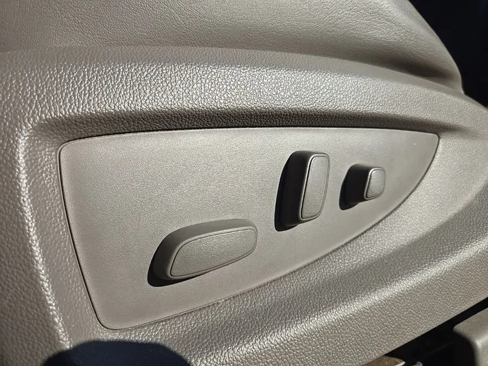 2020 GMC Yukon - view 31