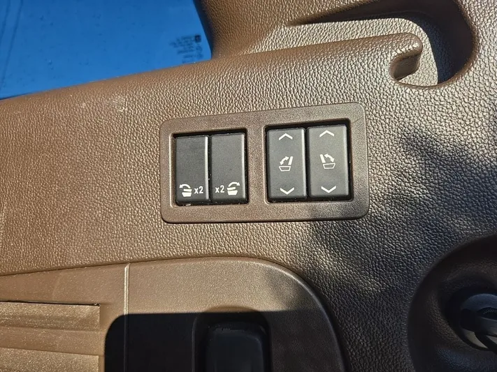 2020 GMC Yukon - view 34