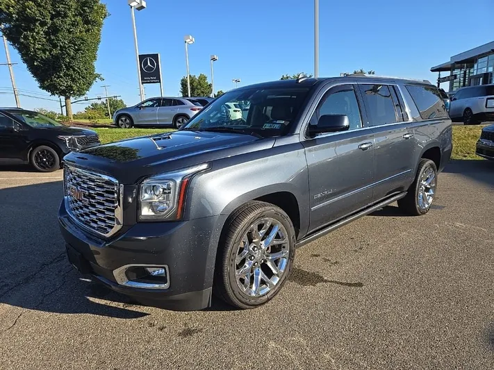 2020 GMC Yukon - view 9