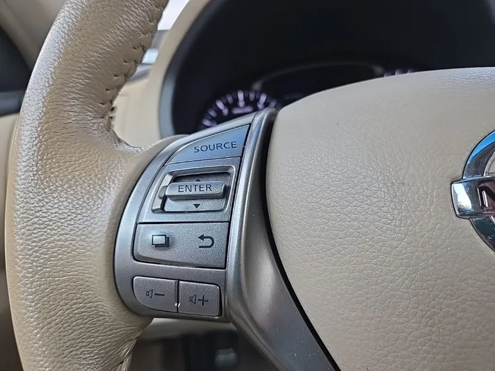 2013 Nissan Altima - view 14