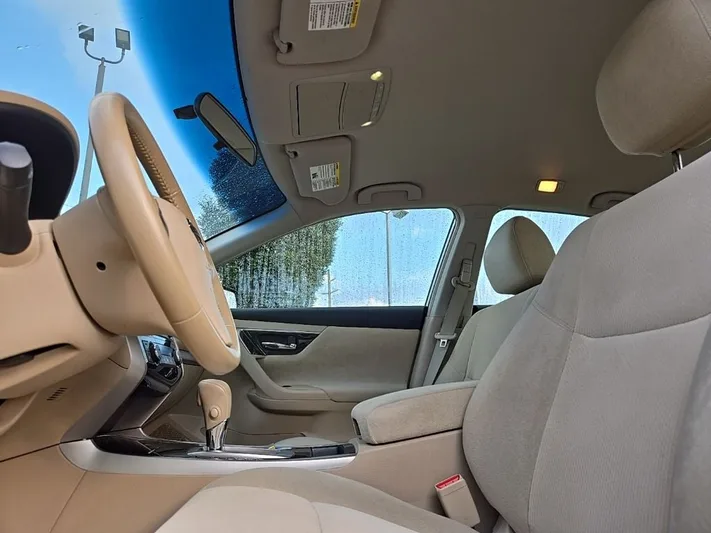2013 Nissan Altima - view 30