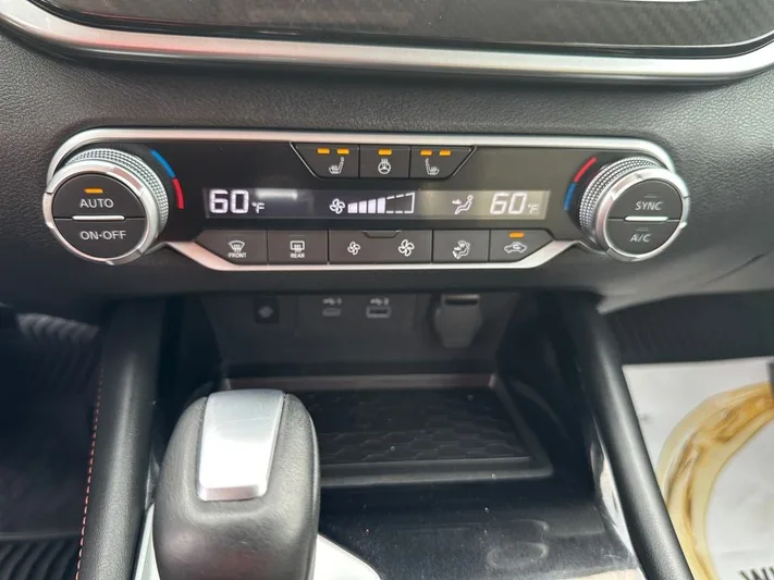 2023 Nissan Altima - view 34
