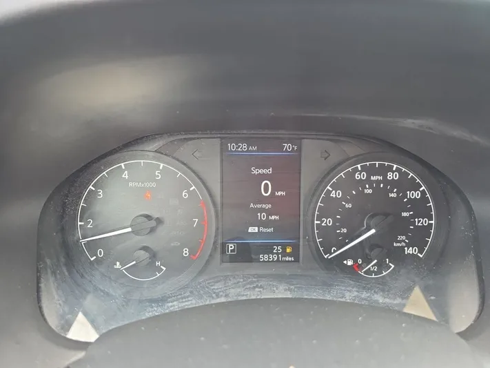 2023 Nissan Altima - view 16