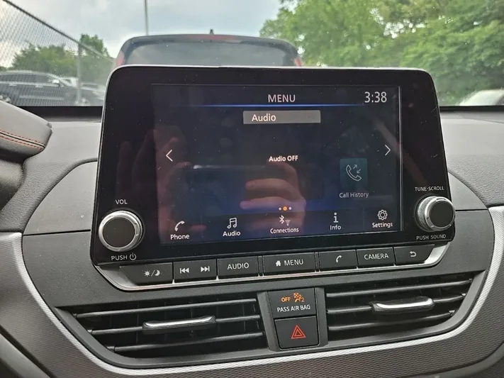 2024 Nissan Altima - view 23
