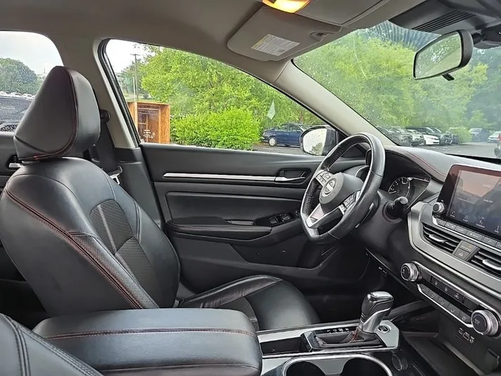 2024 Nissan Altima - view 36