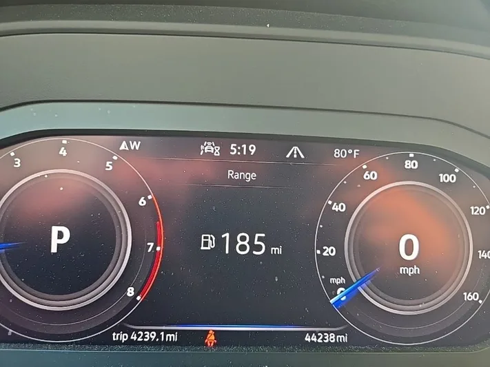 2023 Volkswagen Atlas - view 18