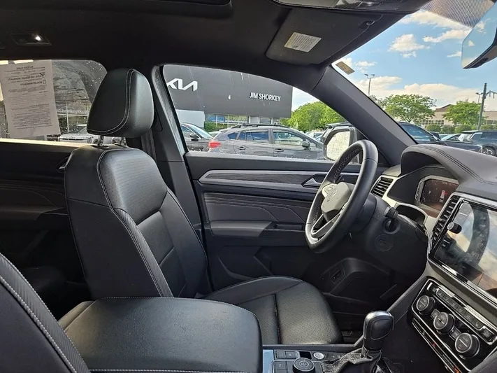 2023 Volkswagen Atlas - view 35