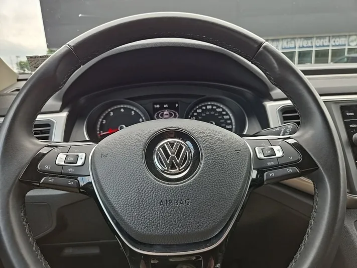 2019 Volkswagen Atlas - view 12