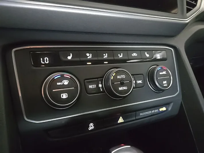 2019 Volkswagen Atlas - view 25