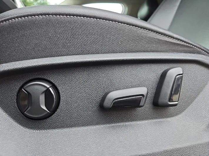 2019 Volkswagen Atlas - view 27