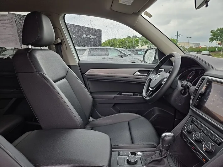 2019 Volkswagen Atlas - view 30