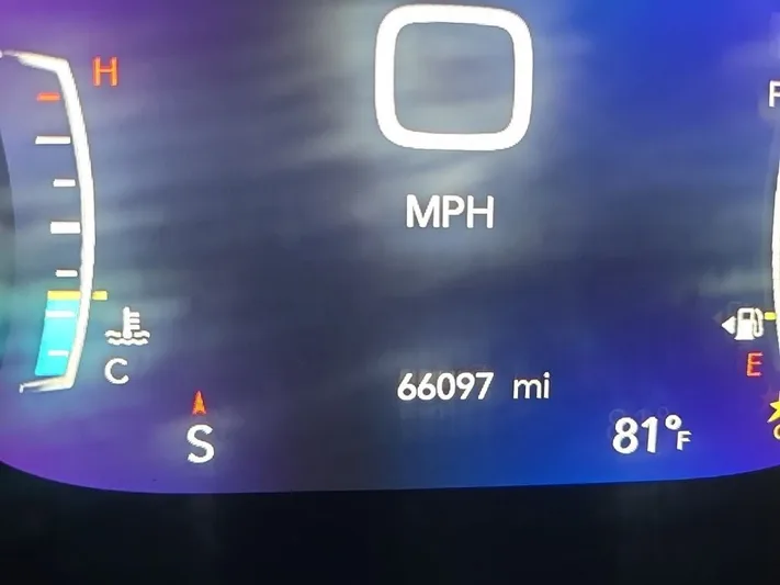 2023 Chrysler Pacifica - view 27