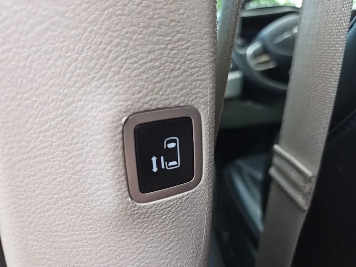 2023 Chrysler Pacifica - view 32