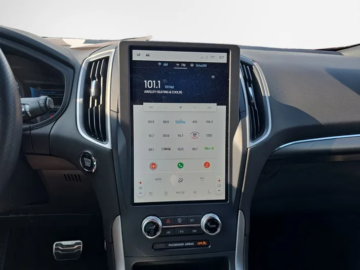 2023 Ford Edge - view 21