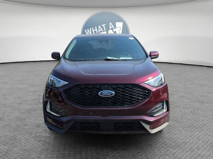 2023 Ford Edge - view 9