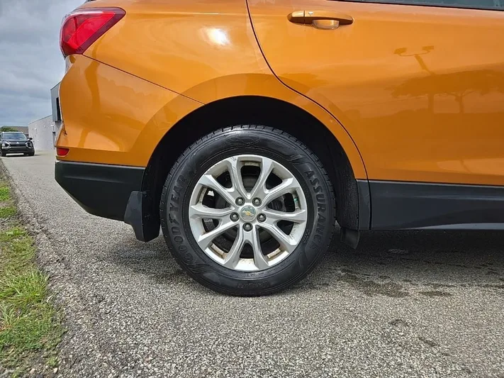 2018 Chevrolet Equinox - view 10