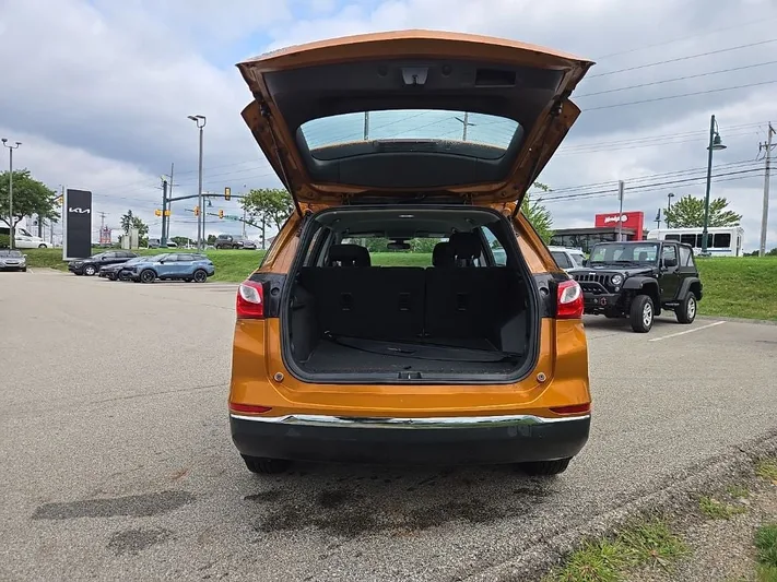 2018 Chevrolet Equinox - view 28