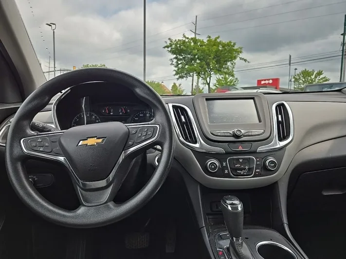 2018 Chevrolet Equinox - view 31