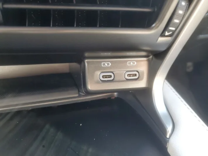 2023 Lexus RX - view 34