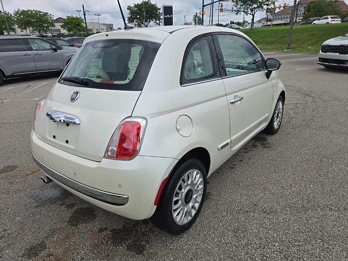 2013 FIAT 500 - view 3