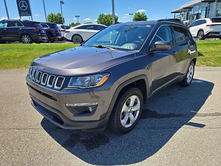 2020 Jeep Compass - view 10