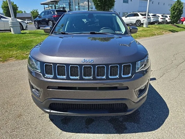 2020 Jeep Compass - view 11