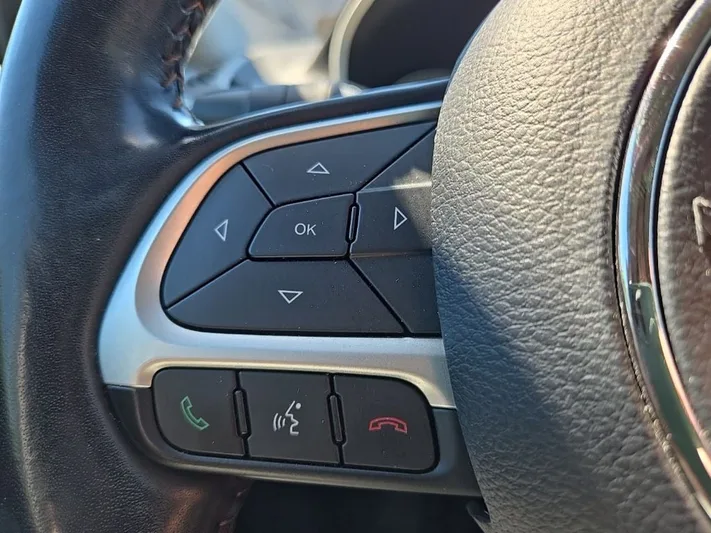 2020 Jeep Compass - view 14