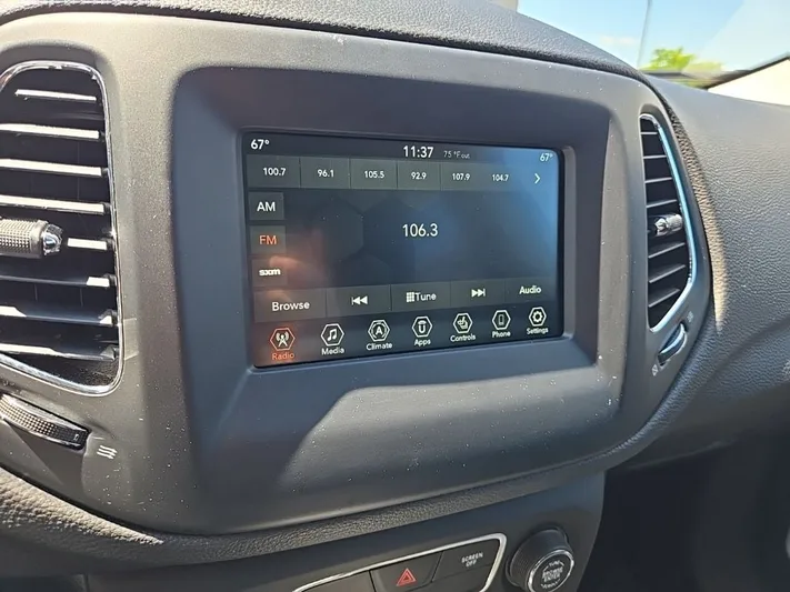 2020 Jeep Compass - view 21