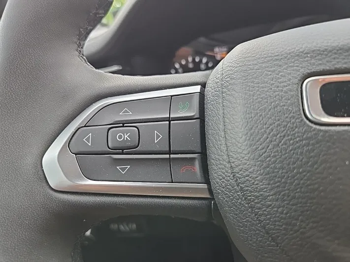 2023 Jeep Compass - view 15