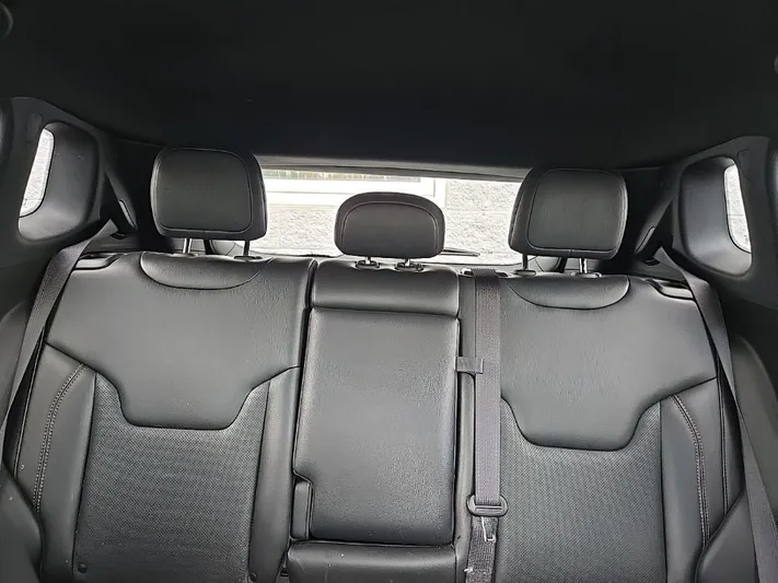 2023 Jeep Compass - view 28