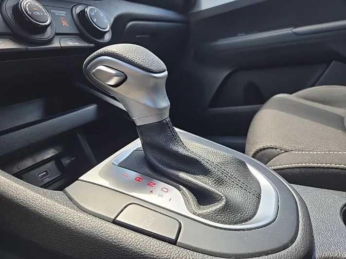 2023 Kia Forte - view 22