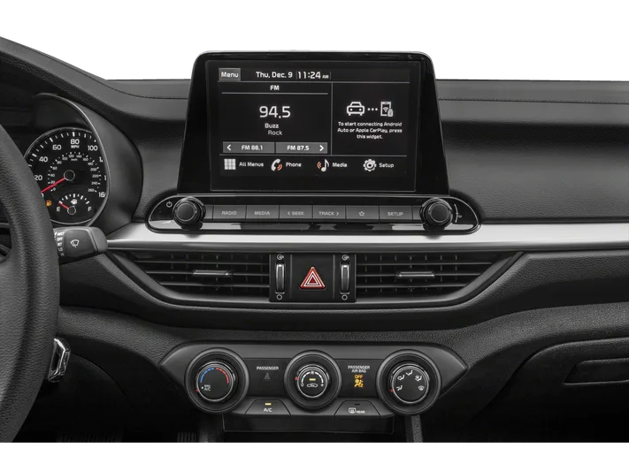 2023 Kia Forte - view 7