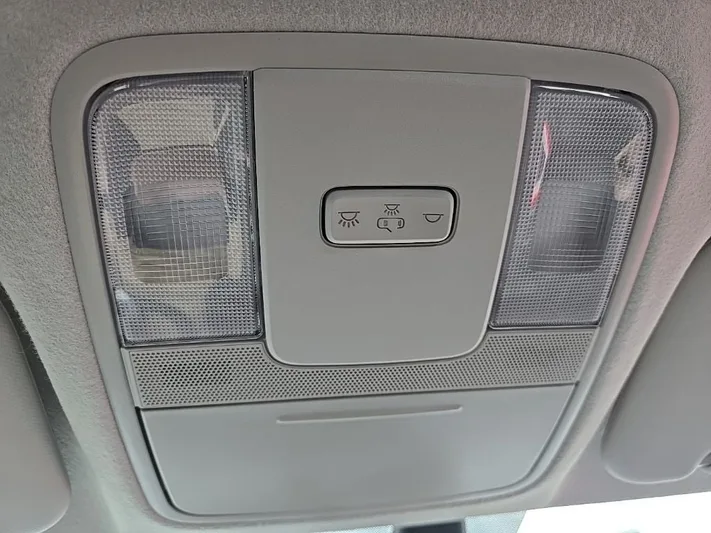 2023 Kia Forte - view 24