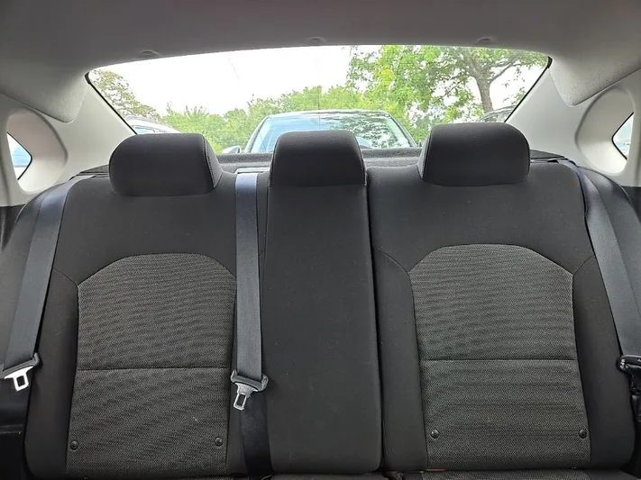 2023 Kia Forte - view 26