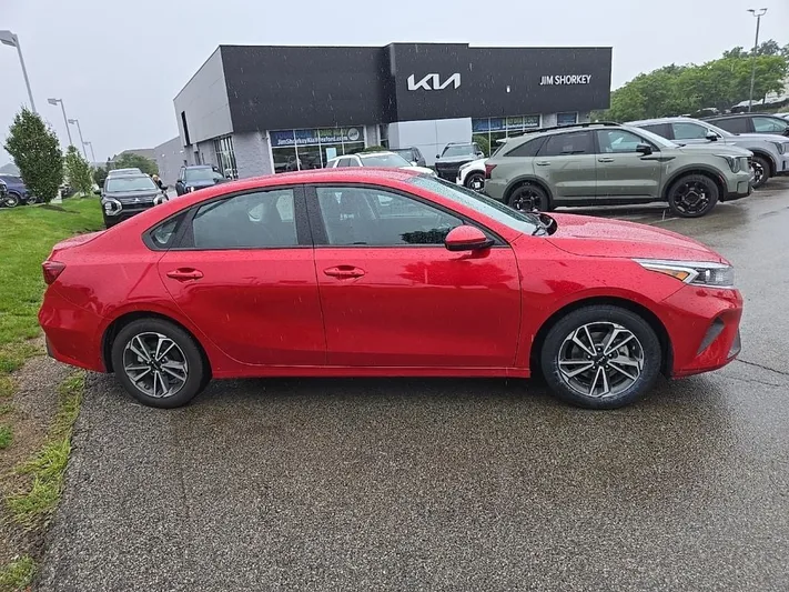 2023 Kia Forte - view 2