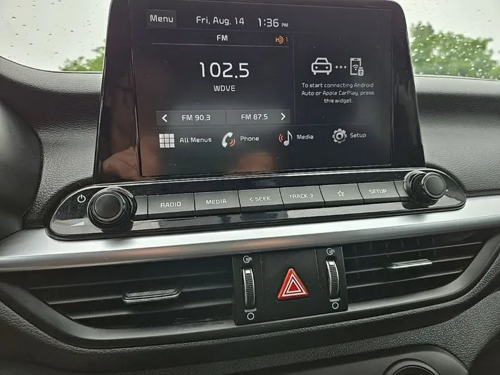 2023 Kia Forte - view 20