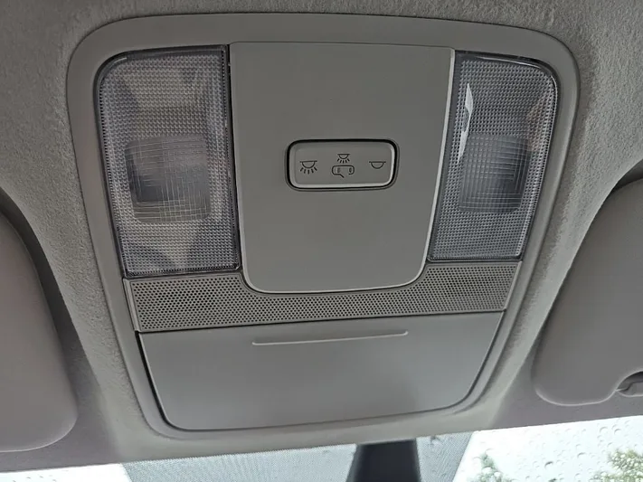 2023 Kia Forte - view 26