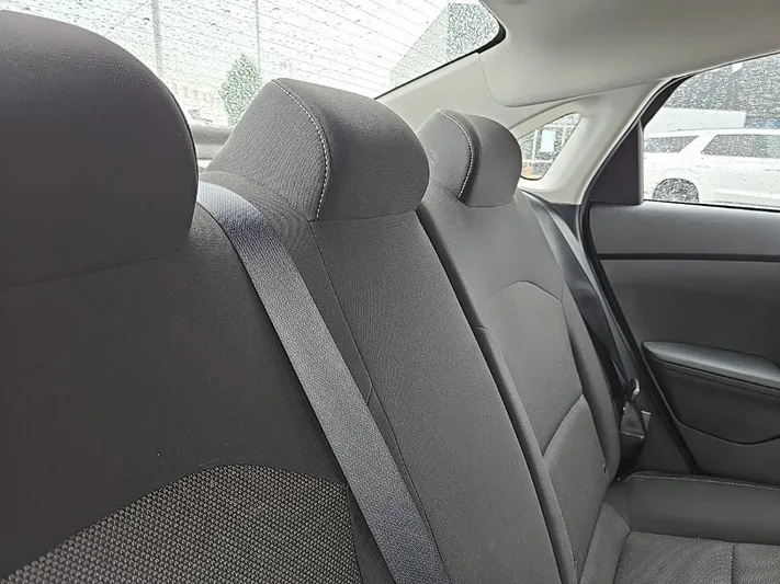 2023 Kia Forte - view 32