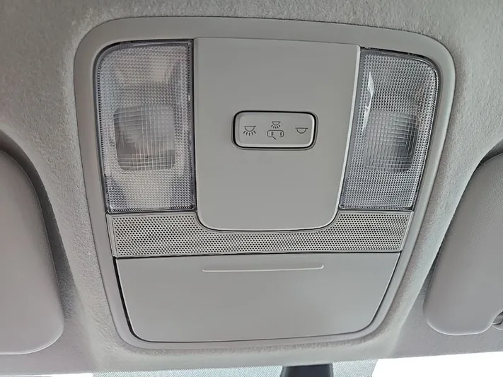 2023 Kia Forte - view 24
