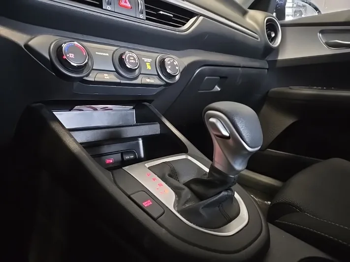2023 Kia Forte - view 27