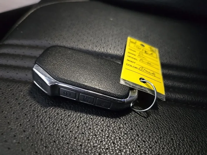 2019 Kia Forte - view 10