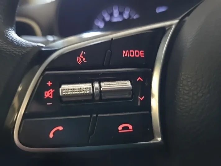 2019 Kia Forte - view 15