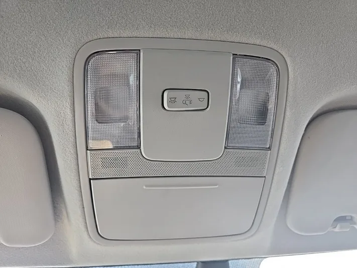 2022 Kia Forte - view 27