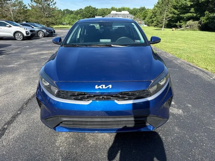 2023 Kia Forte - view 2