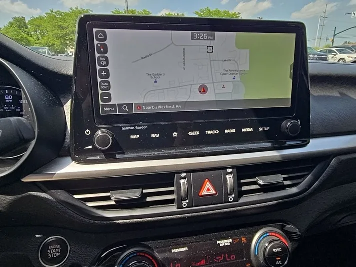 2023 Kia Forte - view 20